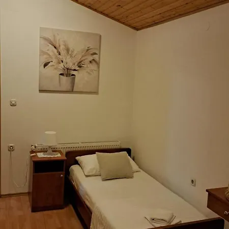 Leonida בית נופש *