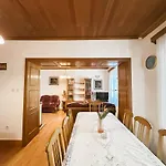 Leonida * Jelsa (Hvar)