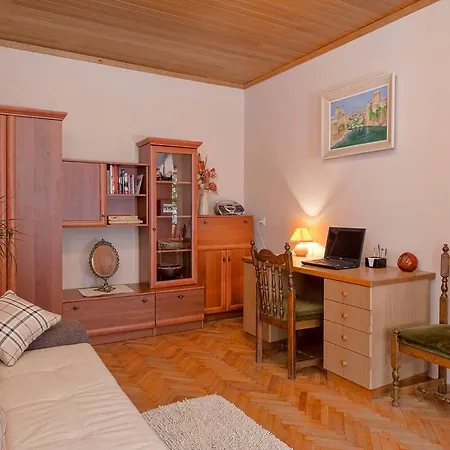 Casa de Férias Leonida Jelsa (Hvar)