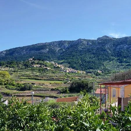 Ferienhaus Holiday Leonida Jelsa (Hvar)